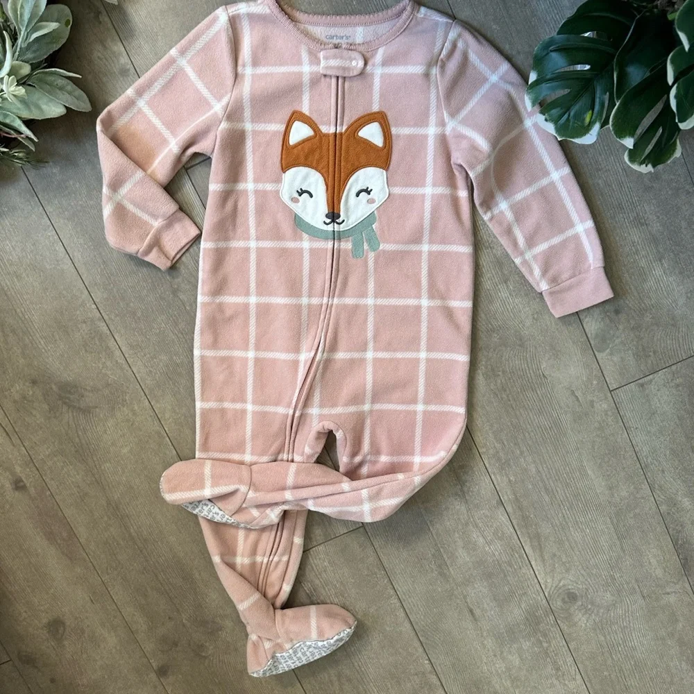 Carter’s 2T Girl Full Zip Footie Fox Pajamas Cozy toddler Excellent condition